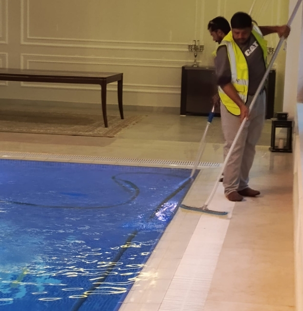 مسبح اوفر فلو